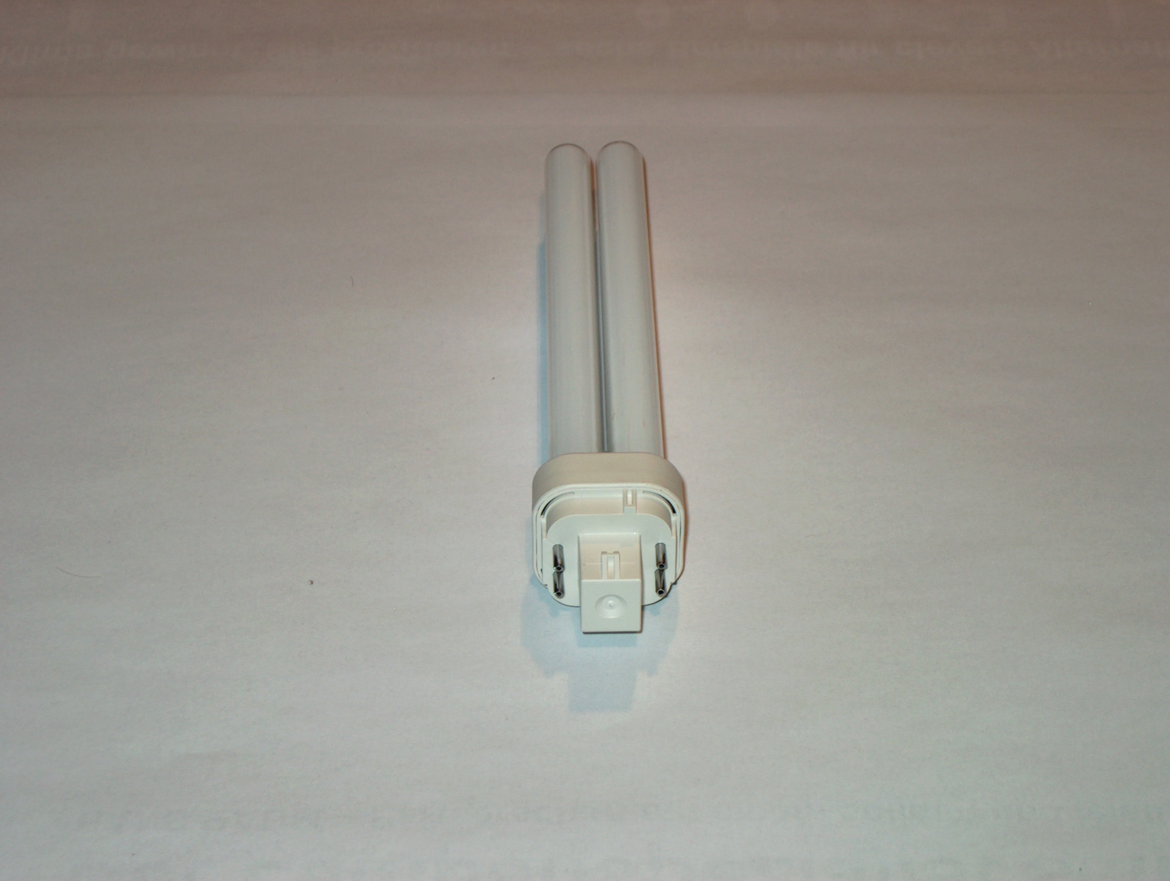 Philips PL-C 26W - 830 4P